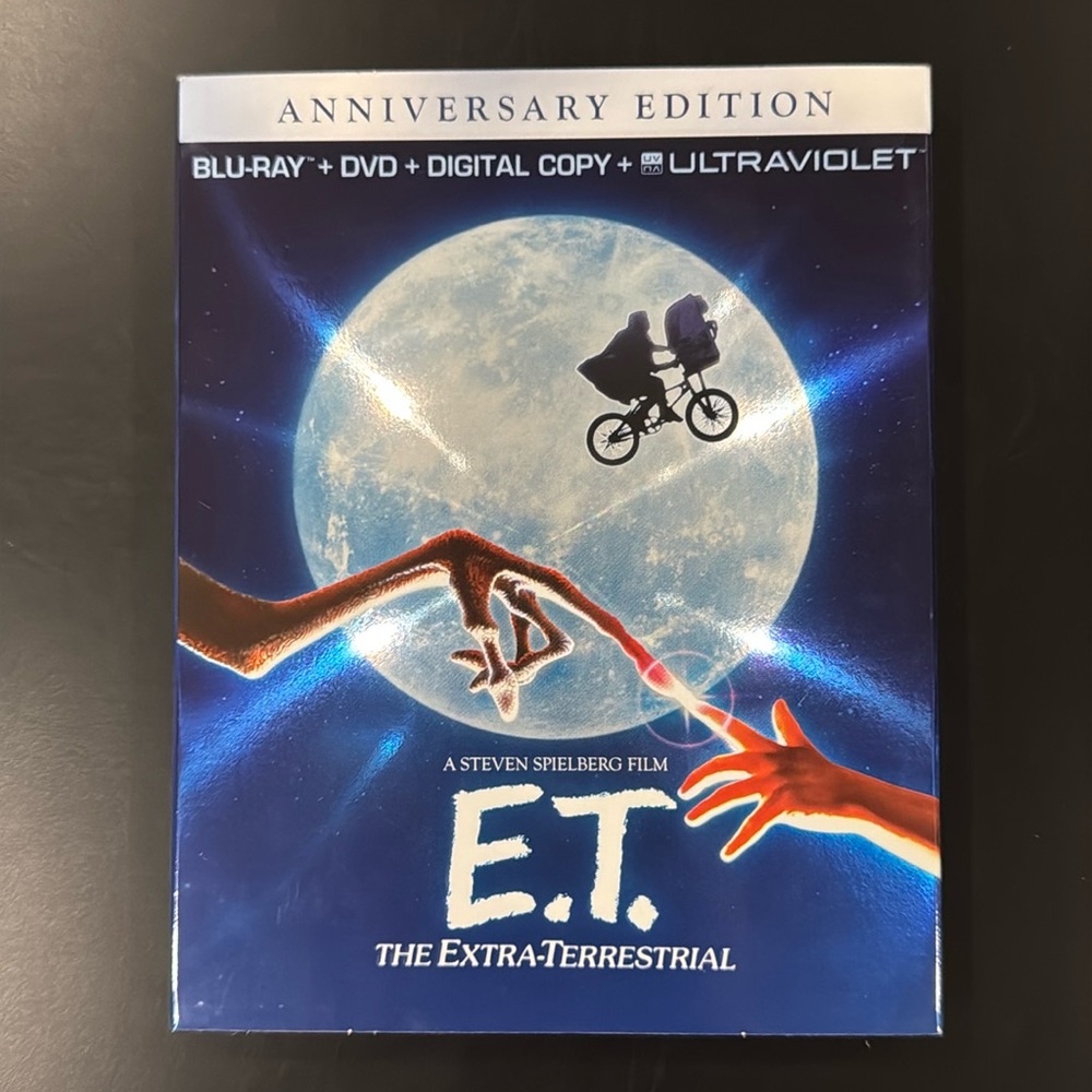 E.T. The Extra Terrestrial (Anniversary Edition) - Blu-ray & DVD Combo Set